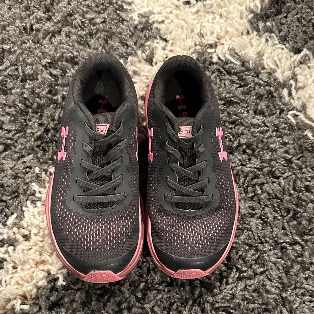 Under Armour Sneakers (Kids)
